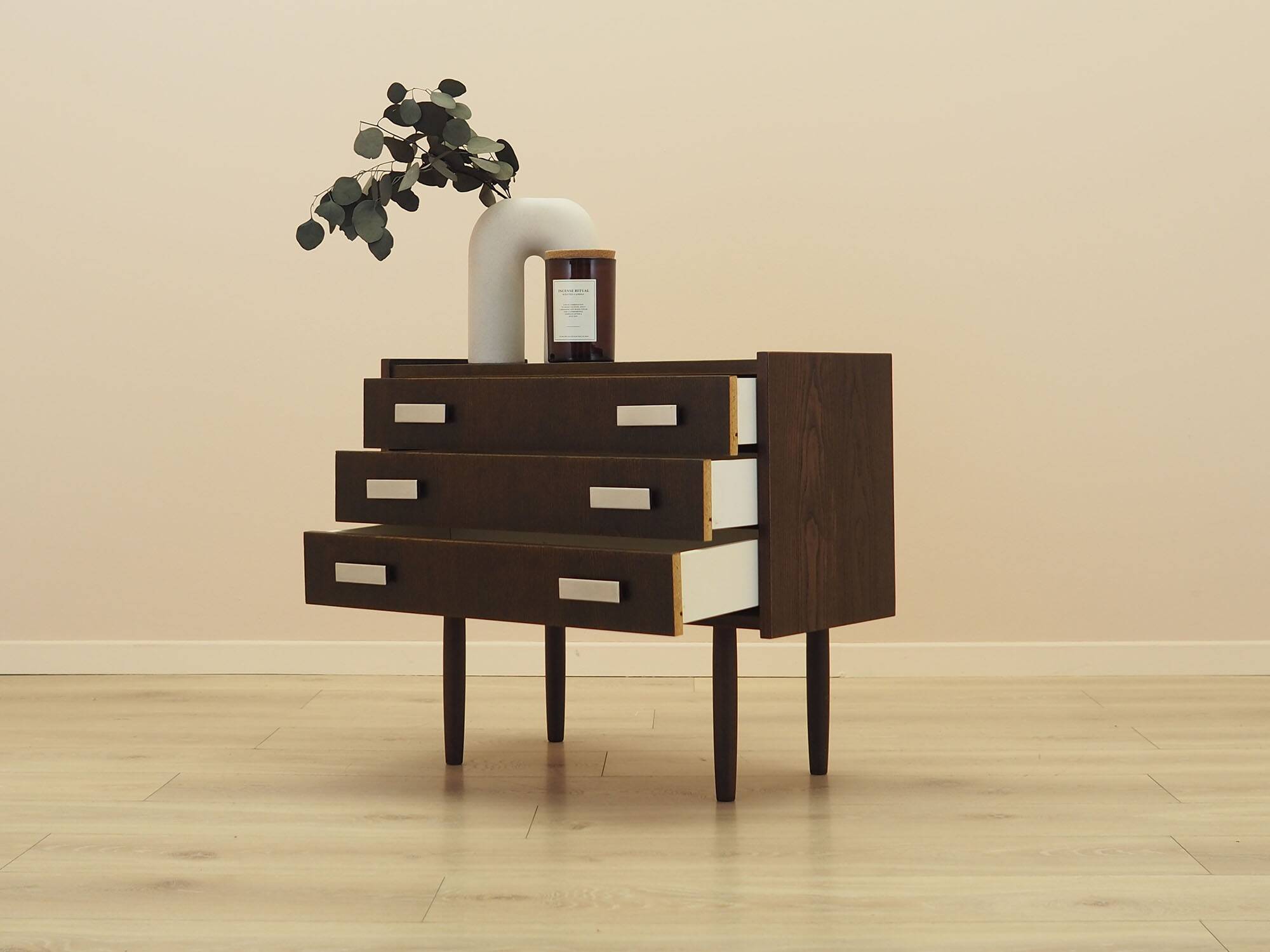 Commode en placage de chêne danois, années 1980