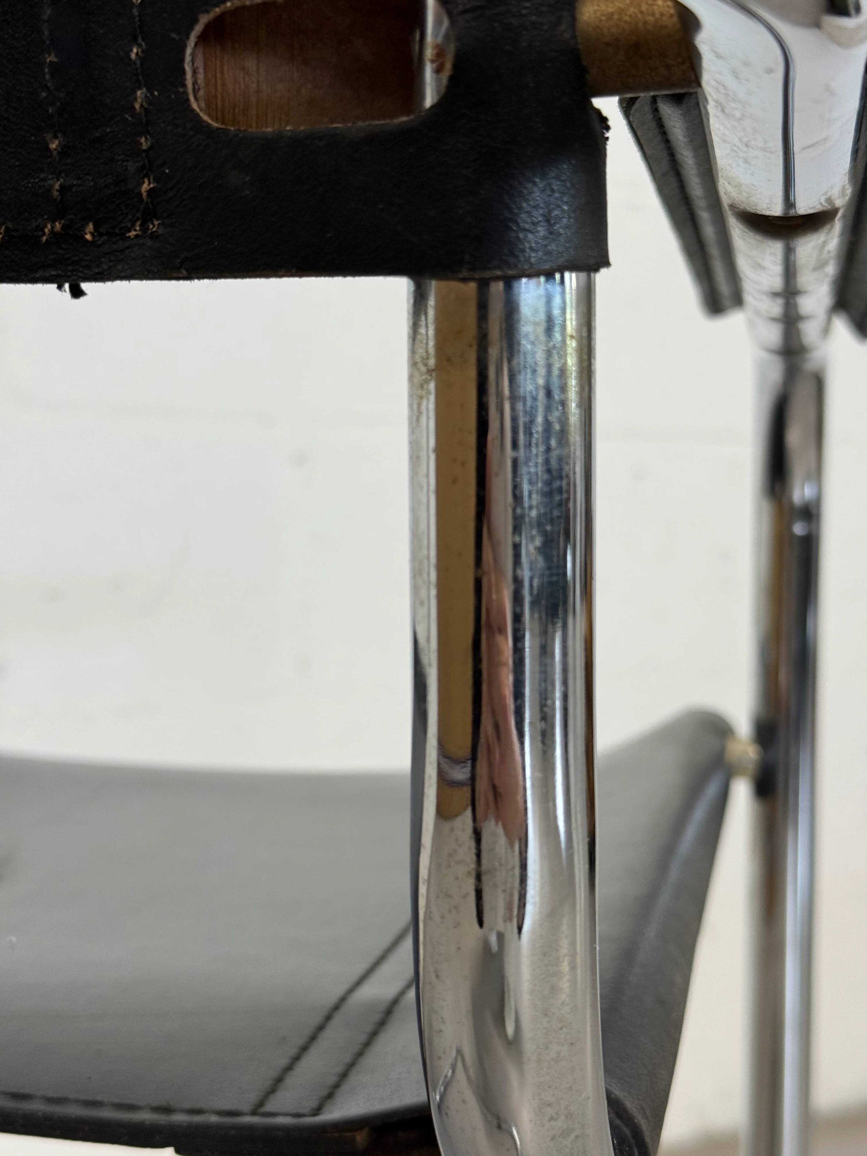 Bauhaus cantilever chair – black leather & chrome (unsigned)