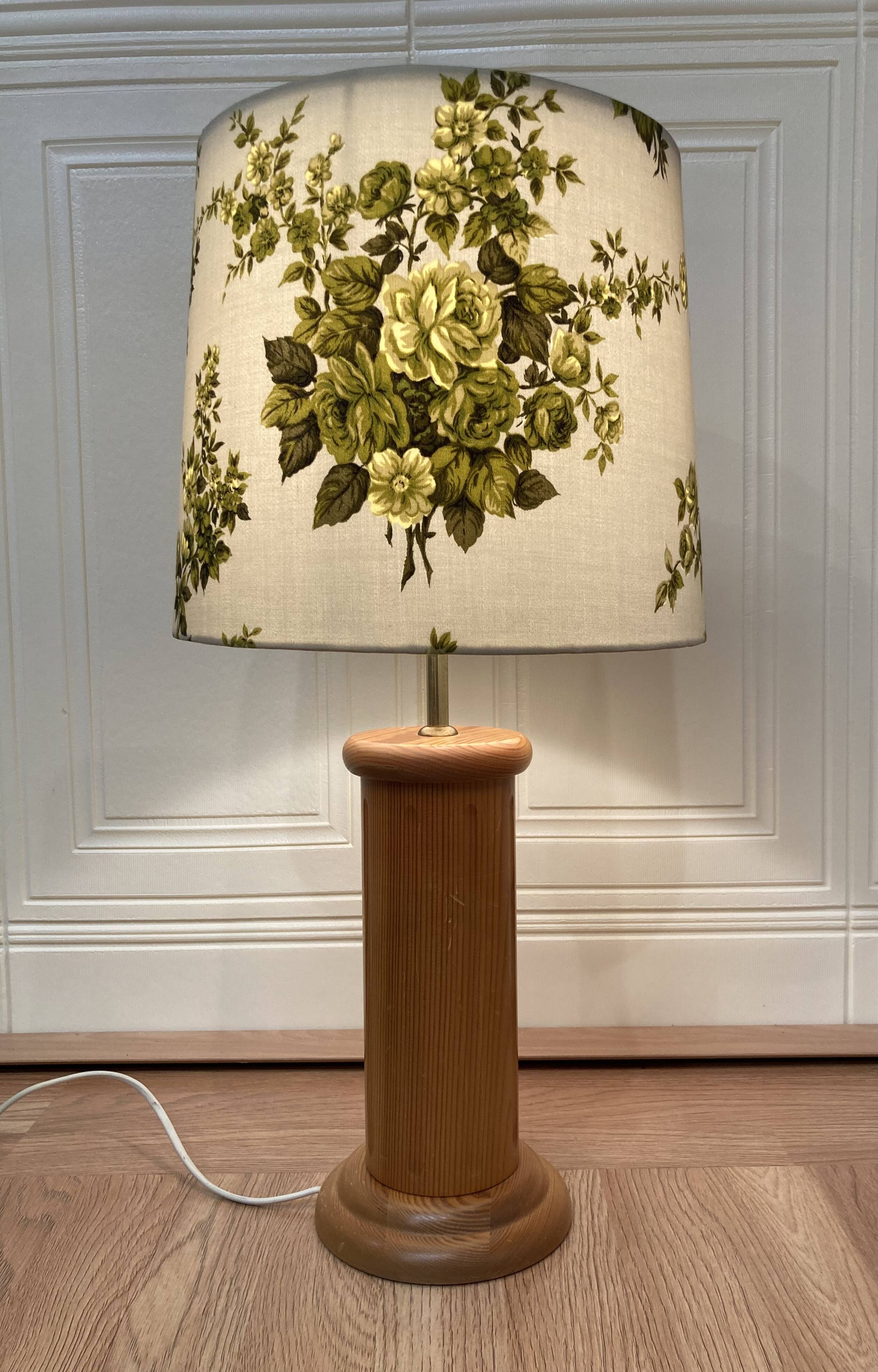 Pair of large pine lamps 1960 "scandinavian design".