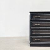 Meuble en rotin noir avec plateau en marbre