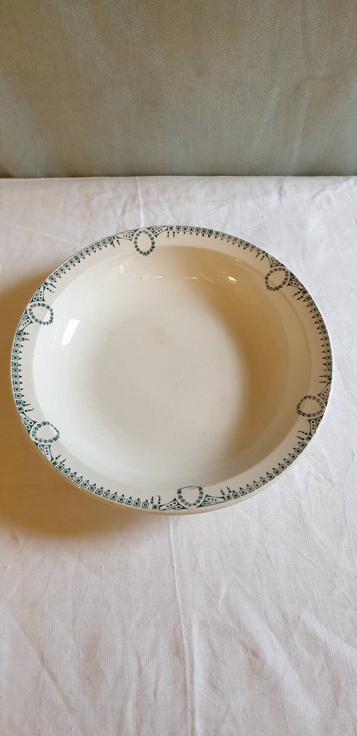 St Amand hollow dish