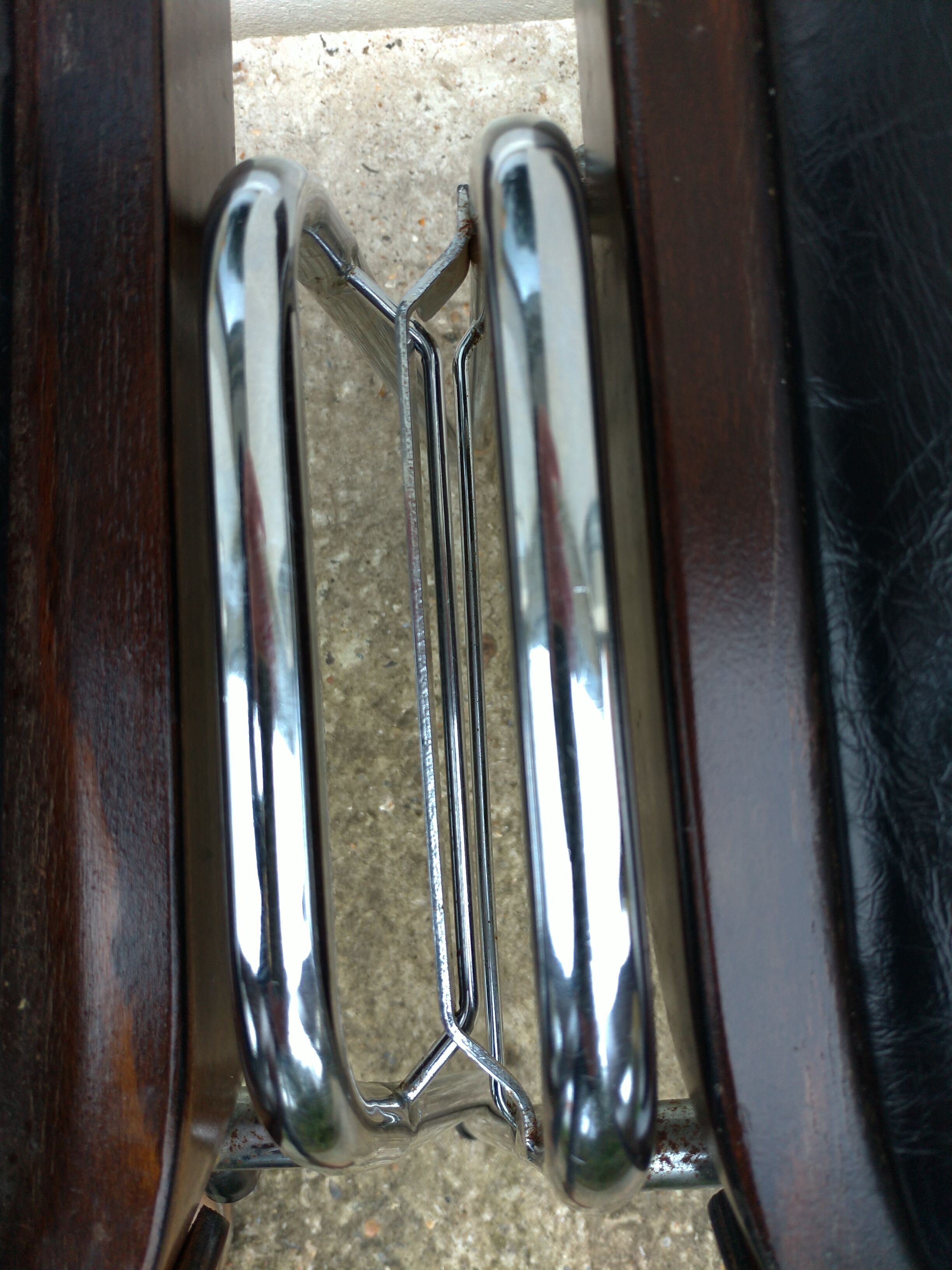 6 stackable Baumann chairs