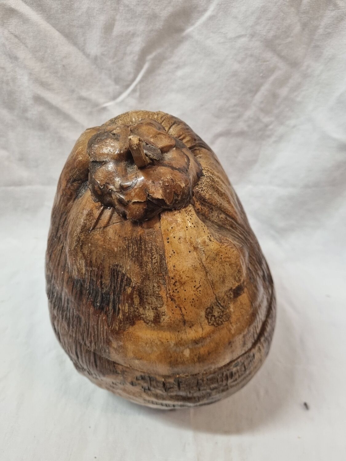 Ice bucket, stuffed coconut