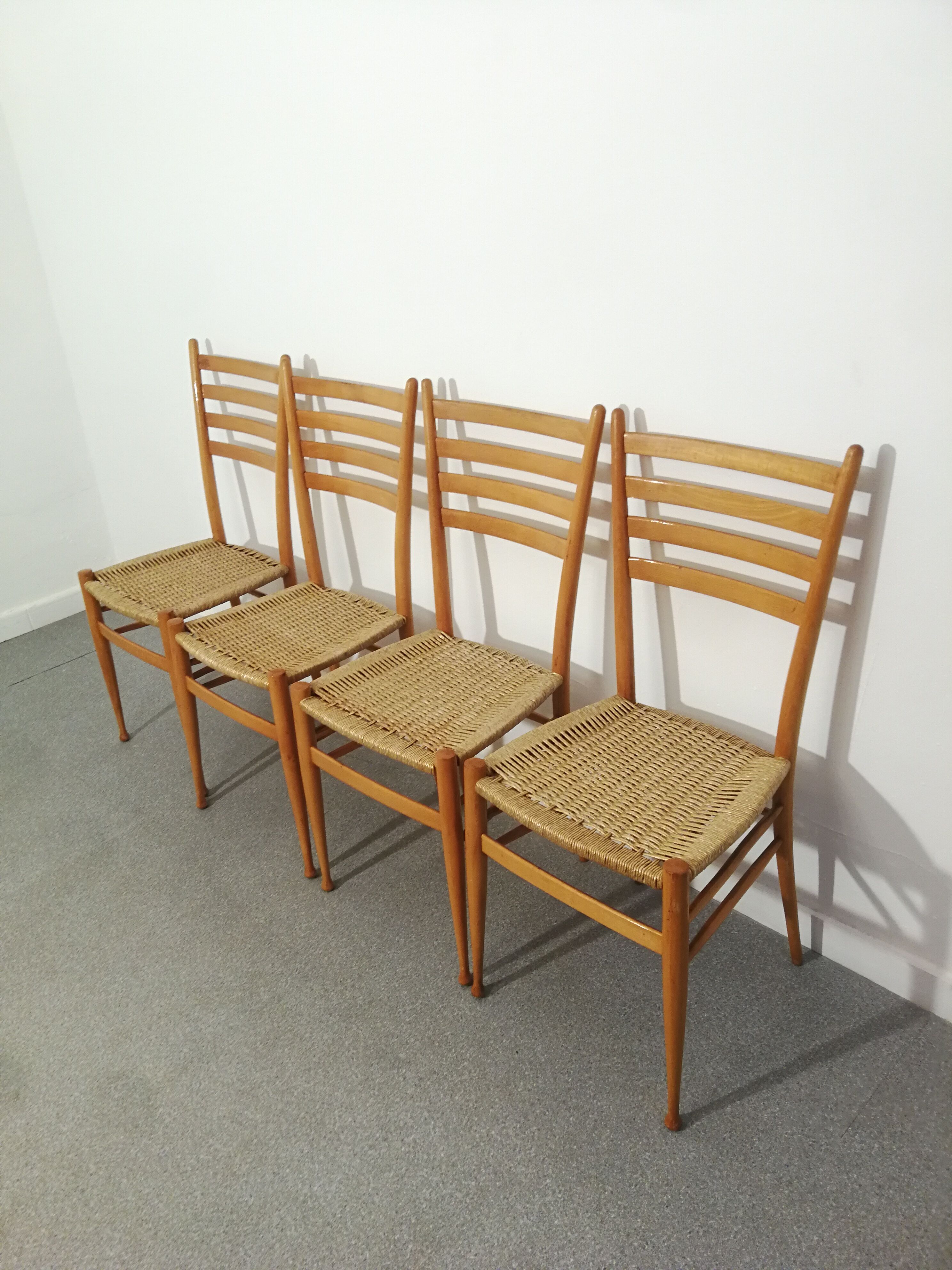 Set of 4 Chiavari chairs
