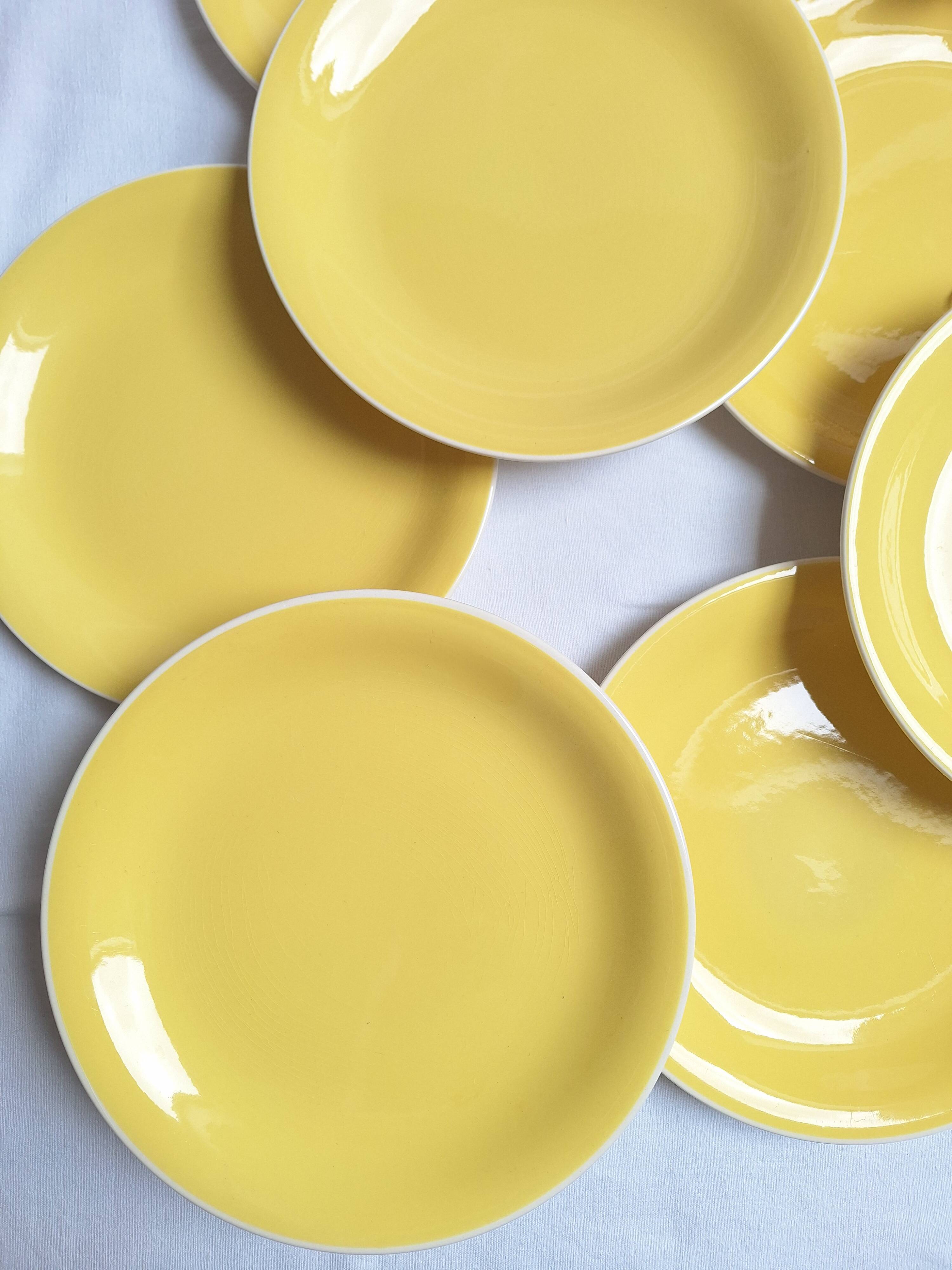 Villeroy & Boch yellow dinner plates