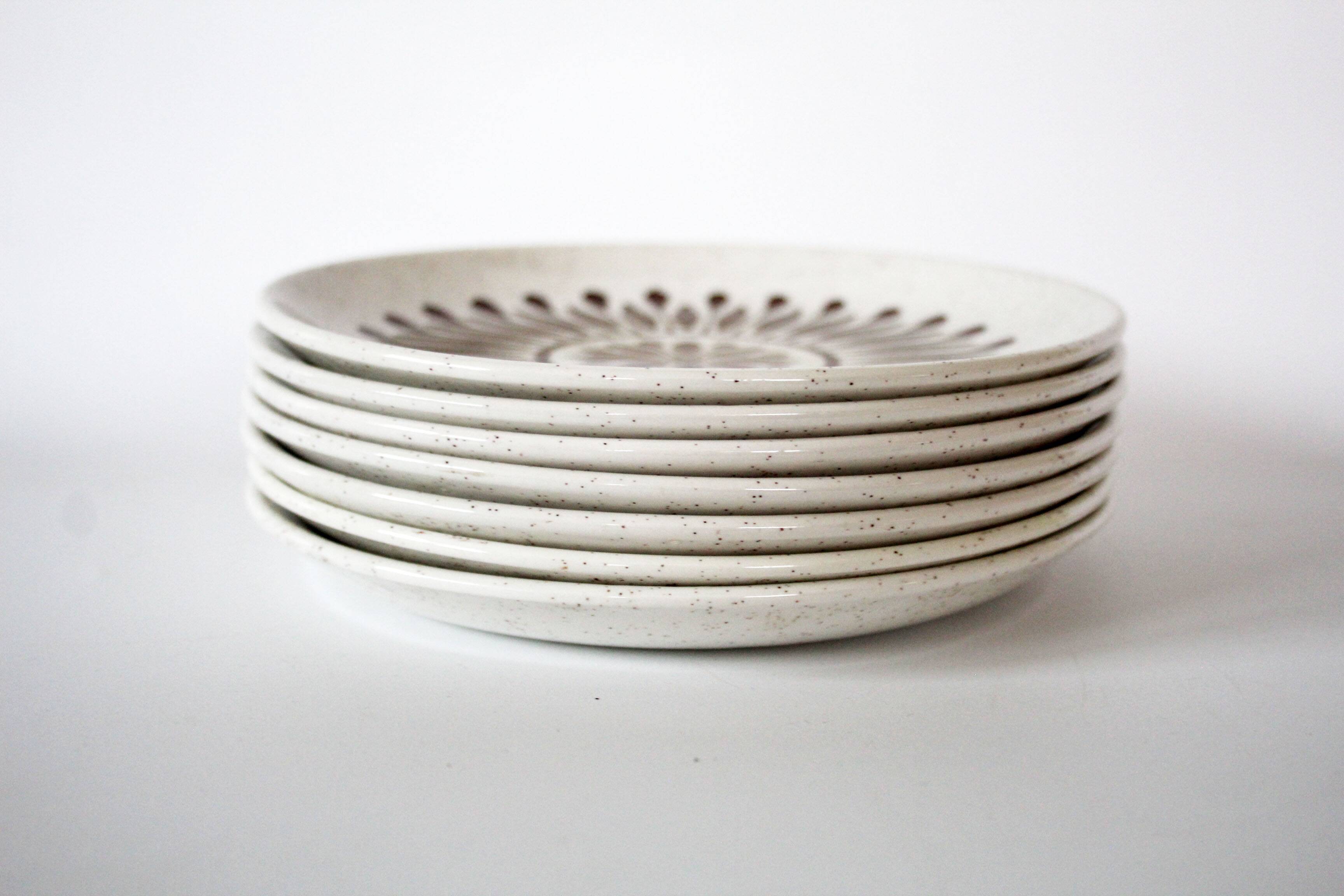 7 vintage ceramic plates, Biltons Staffordshire Ironstone 1970 England