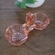 Saleron en verre rose moulé