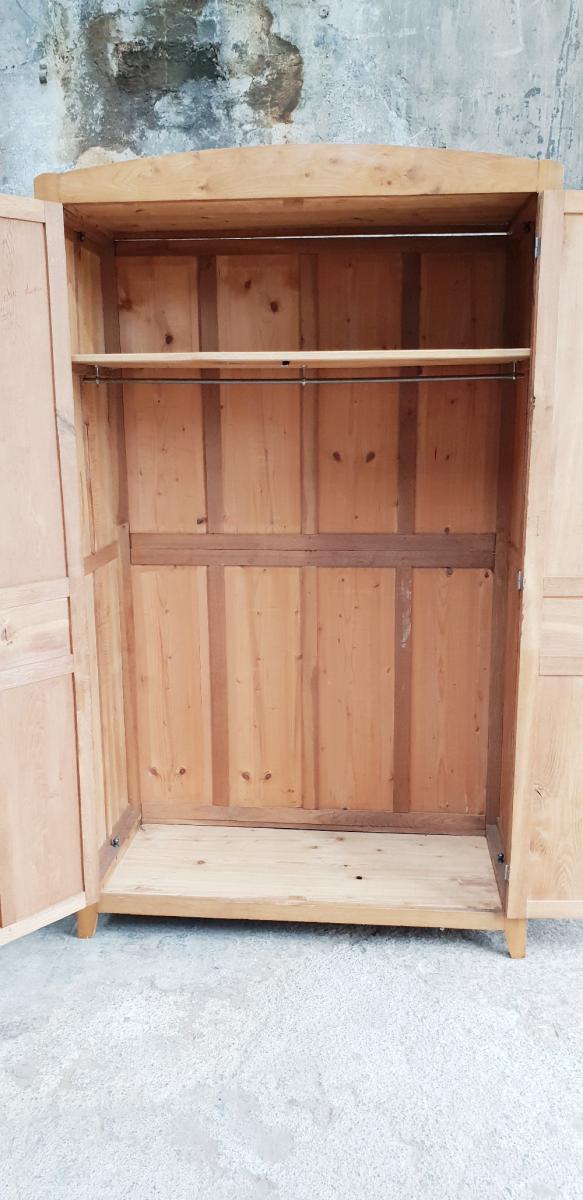 Vintage Parisian wardrobe