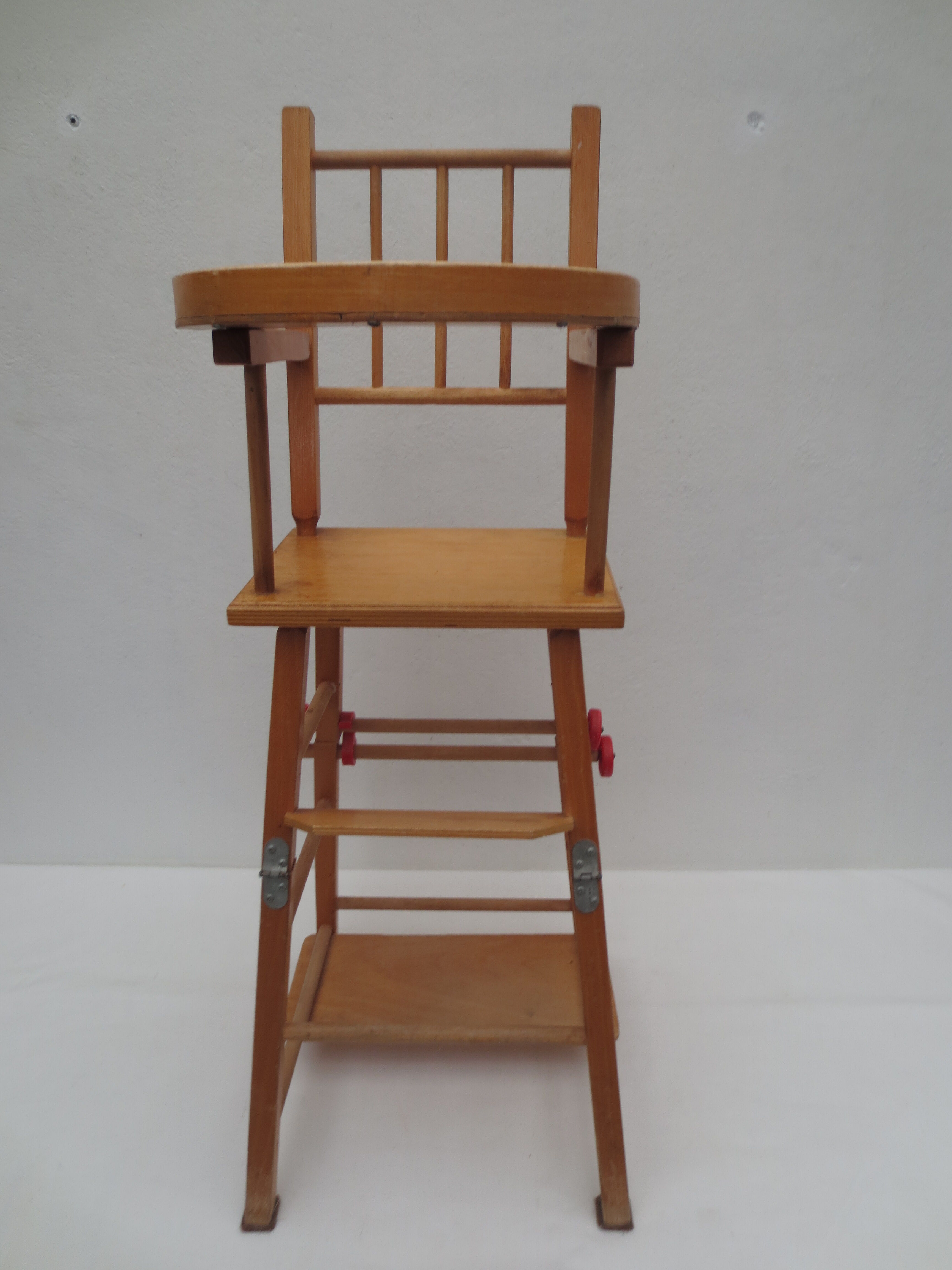 Old little doll high chair