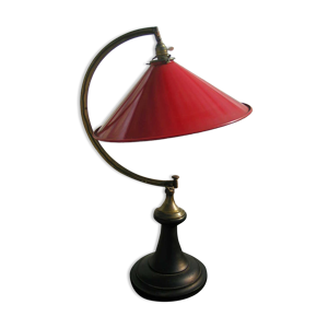 Lampe montée sur pieds de globe