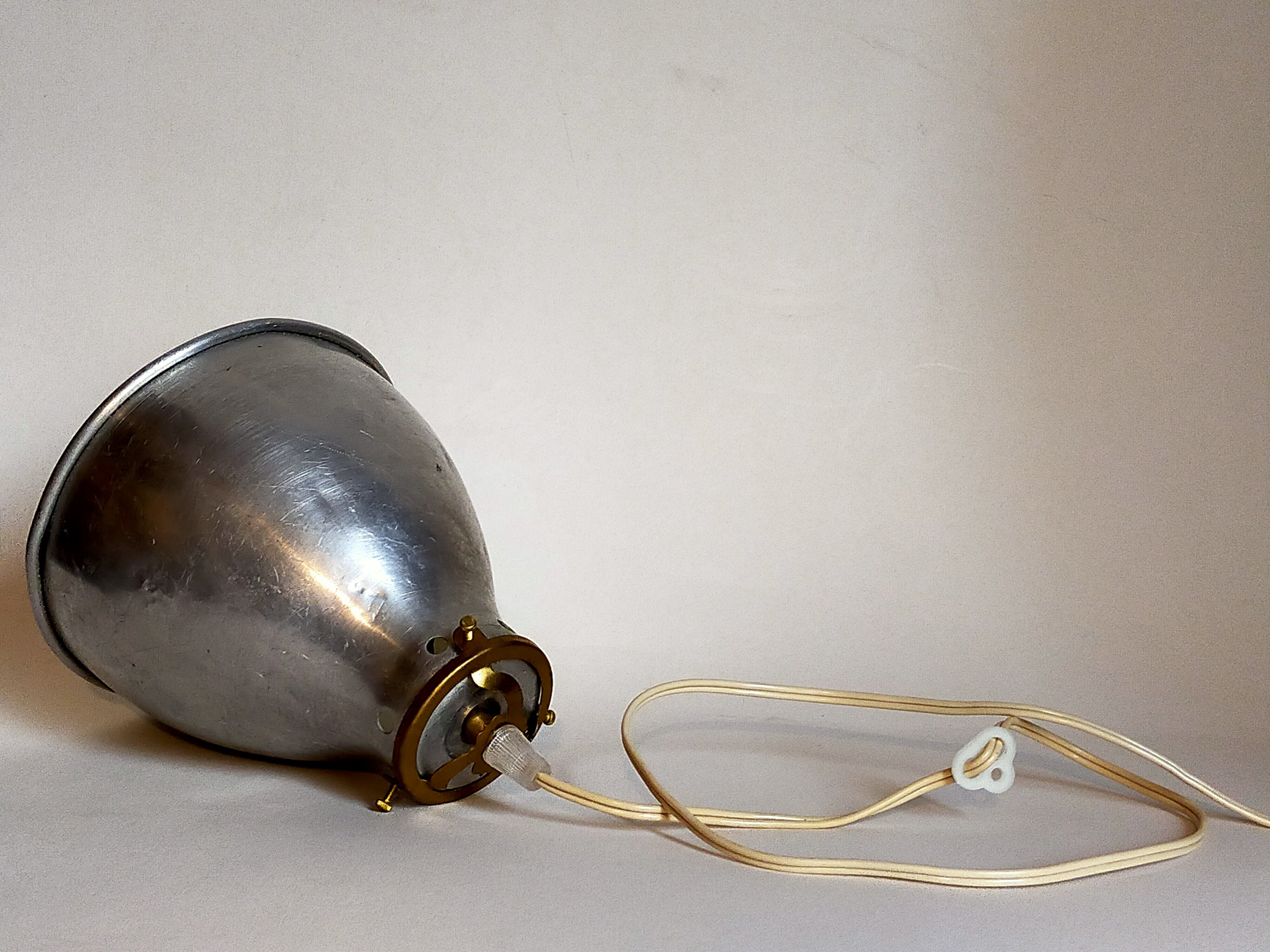 Suspension lampshade bell in vintage aluminum