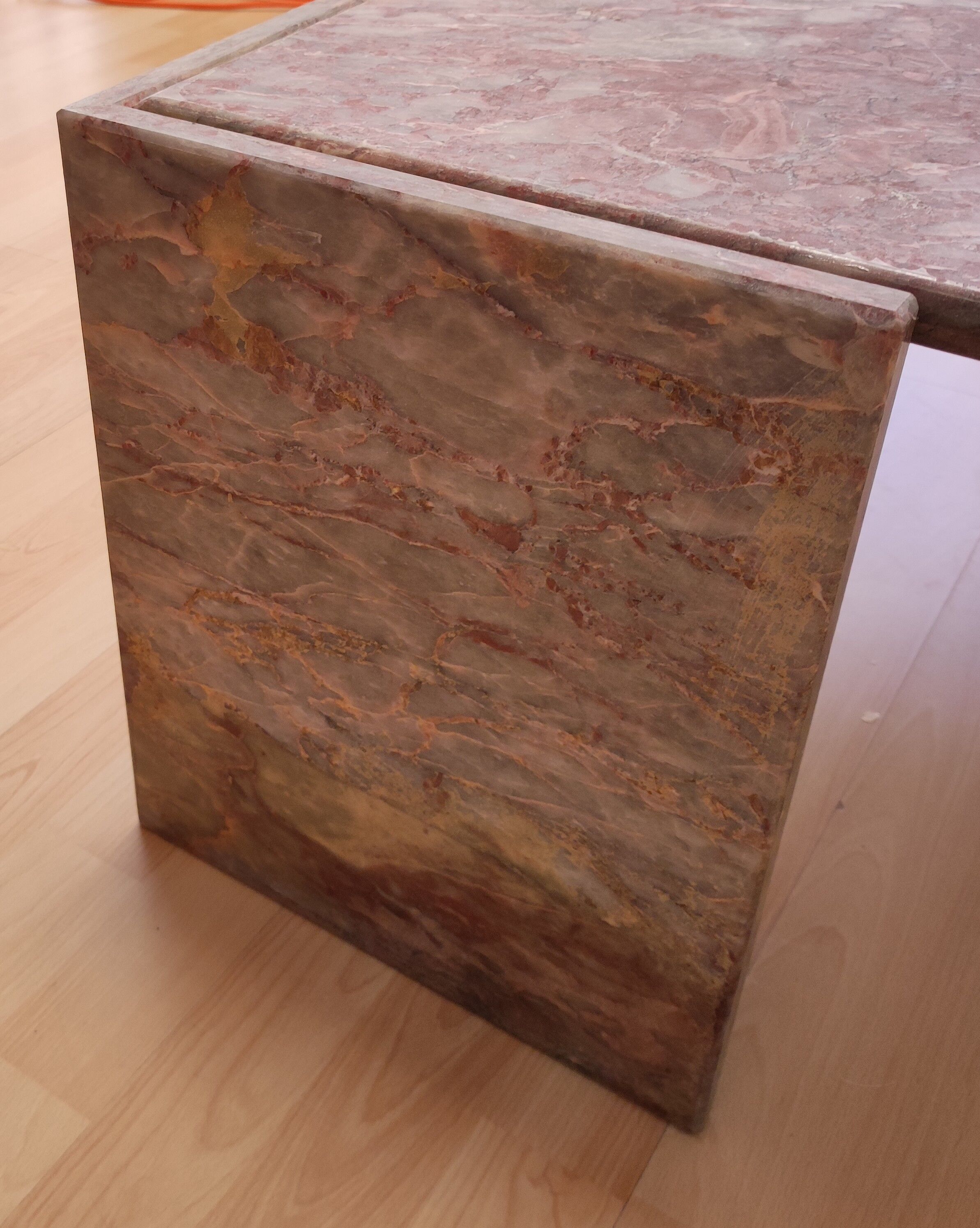 Teardrop Roche-Bobois marble coffee table