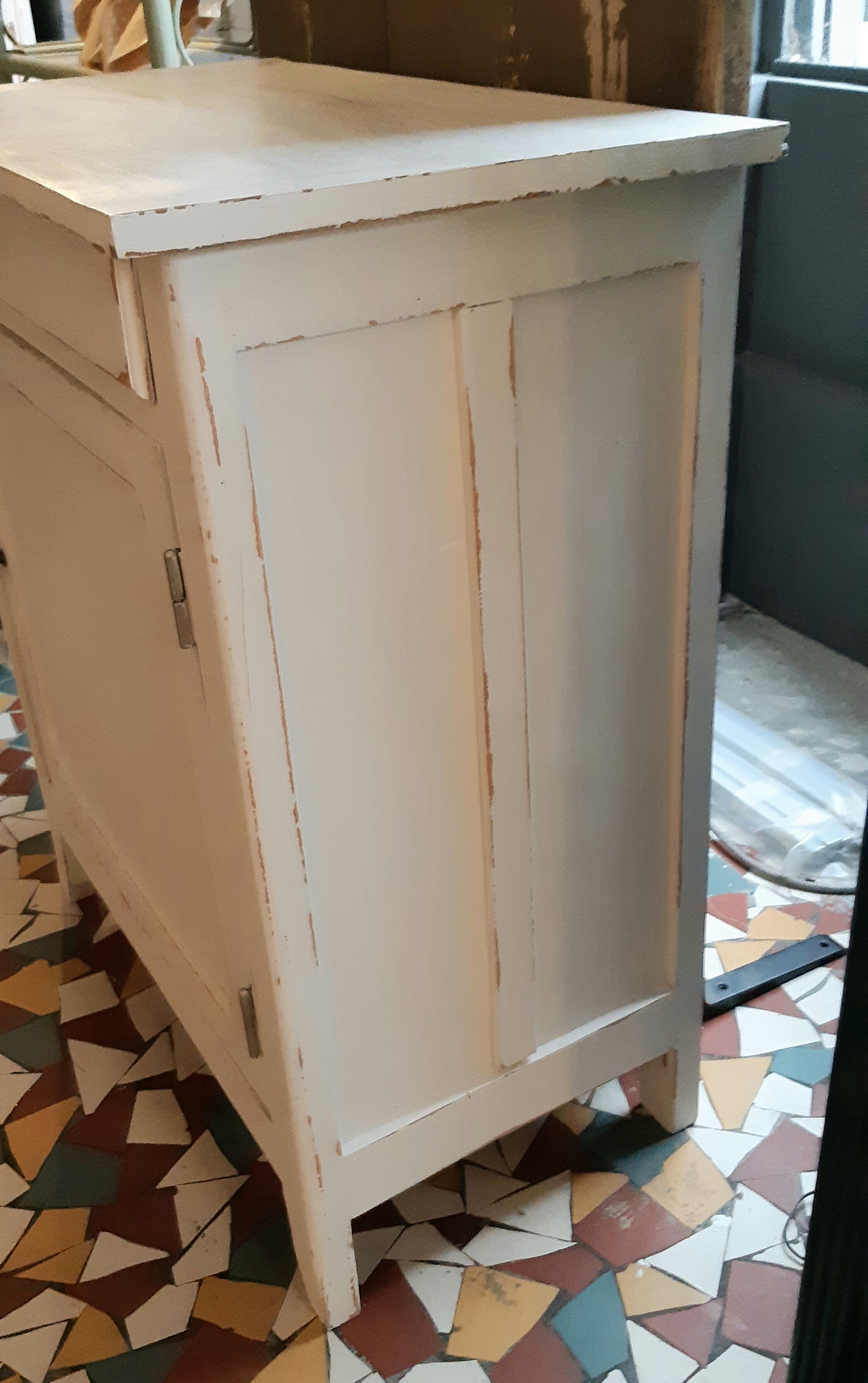 Parisian buffet white chalk jam