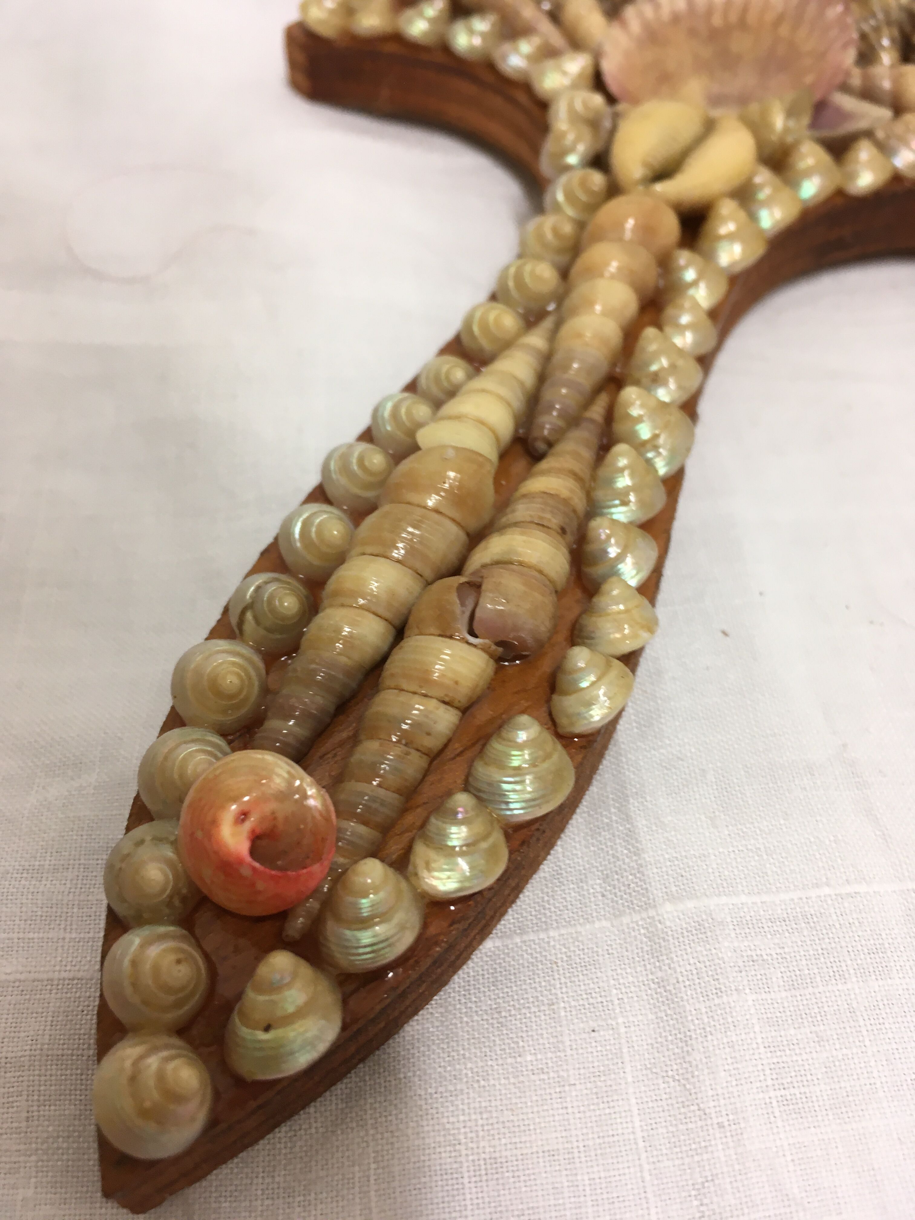 Hand facing decoration shells year 60/70