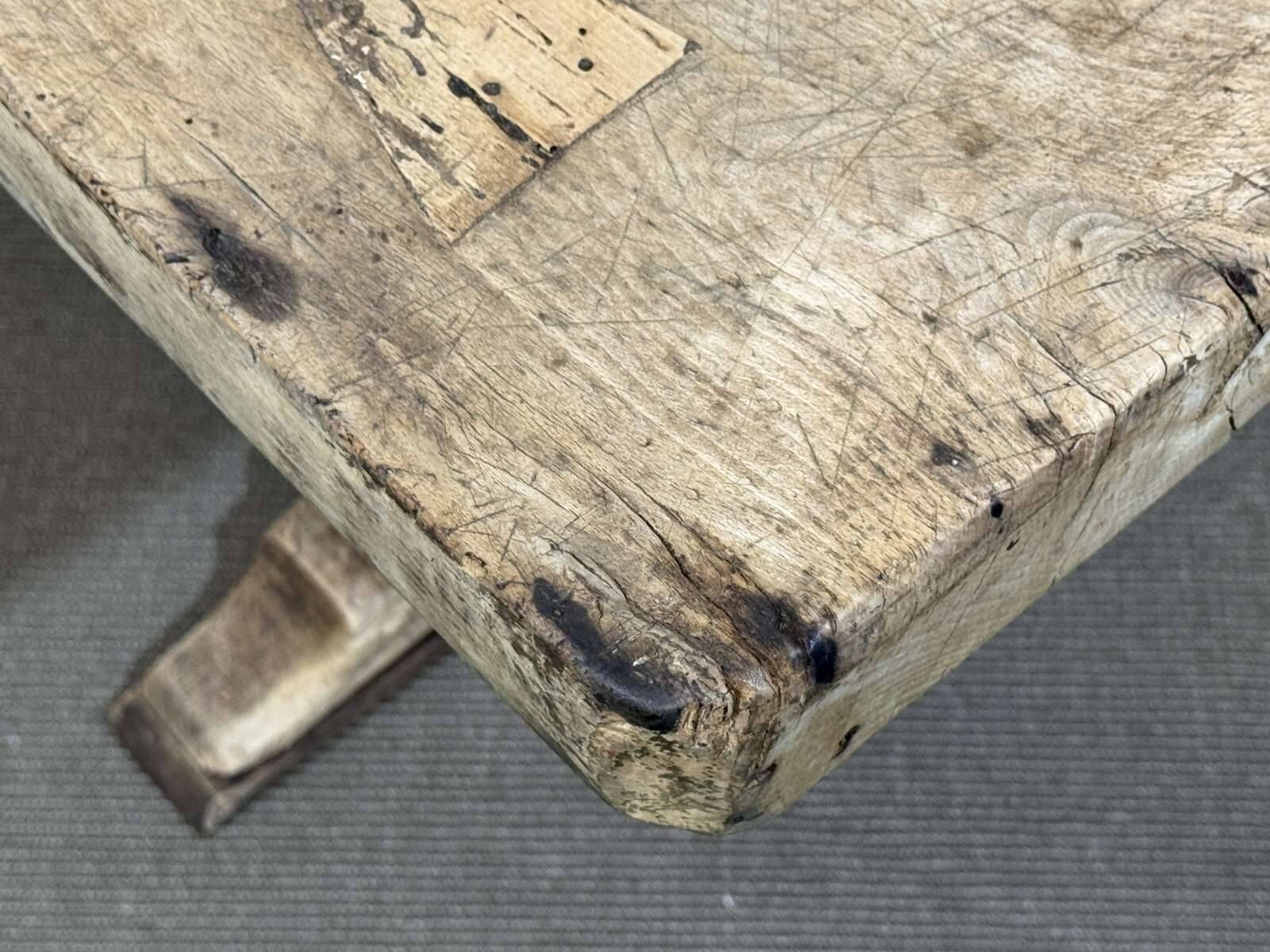 Table monastère en chêne brut XIXème