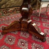 Gueridon in mahogany flame of the 19th century restoration