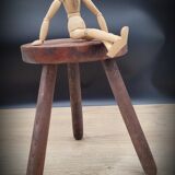 Round tripod stool cowherd