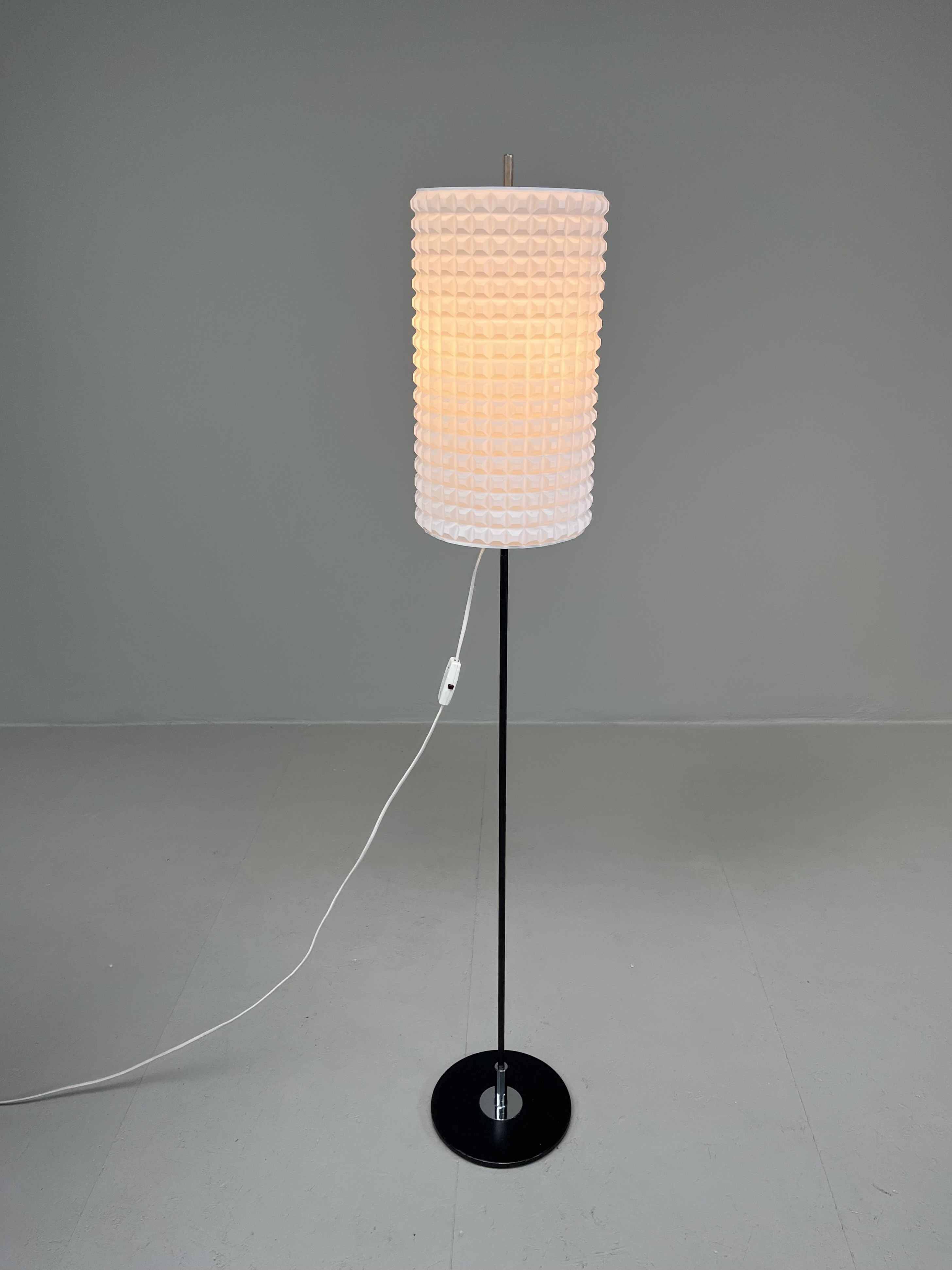 Modernist floor lamp, designed by R. Arnold, Germany, 1960s.