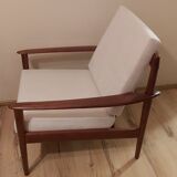 Pair of armchairs by G.Jalk for Poul Jeppesens Møbelfabrik, Denmark, 1950s