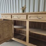 Beau buffet 3 portes chêne massif