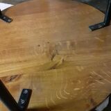 Pedestal table