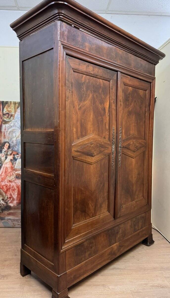 Armoire Bourguignonne En Noyer Massif