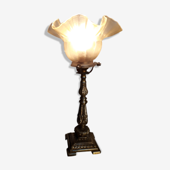 Lampe bronze de chevet et tulipe opaque 1900