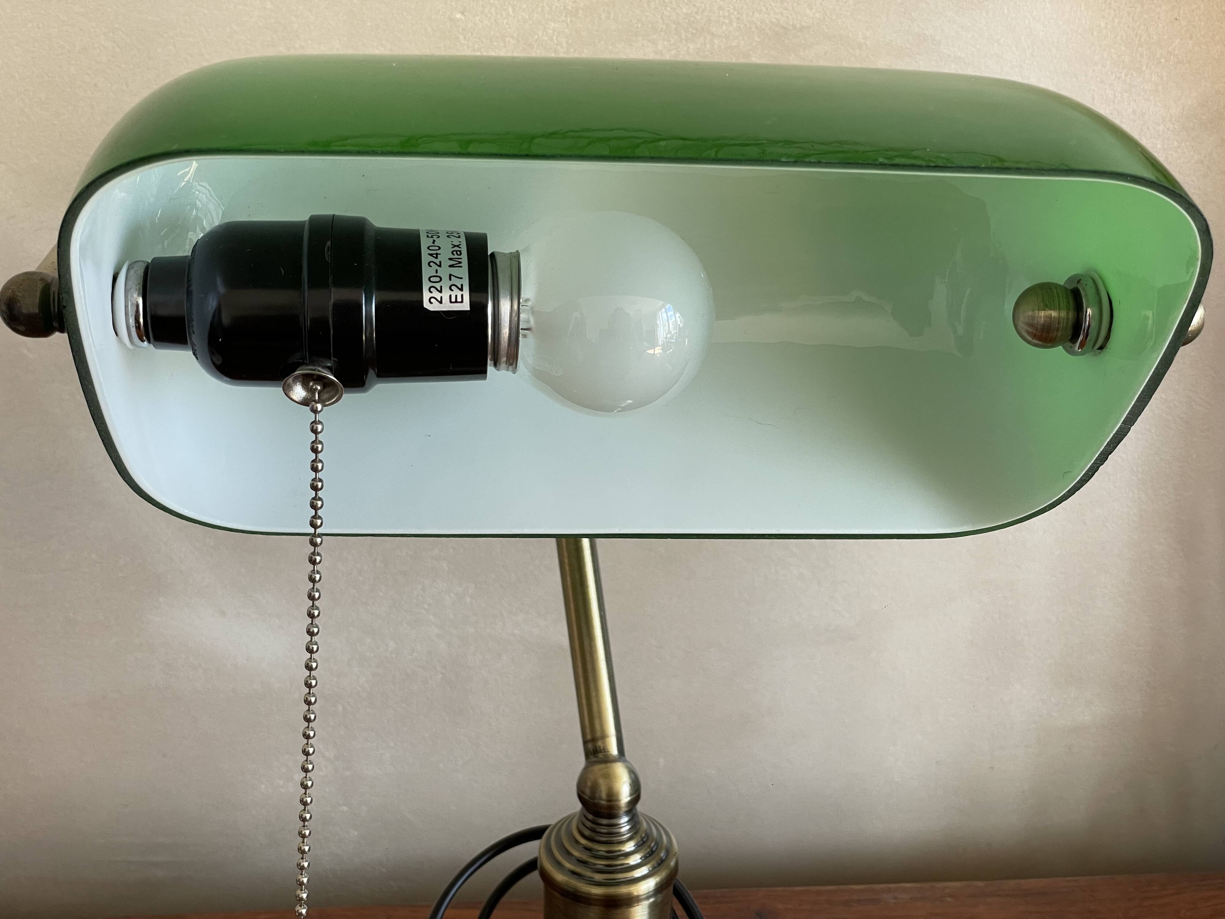 Notary lamp