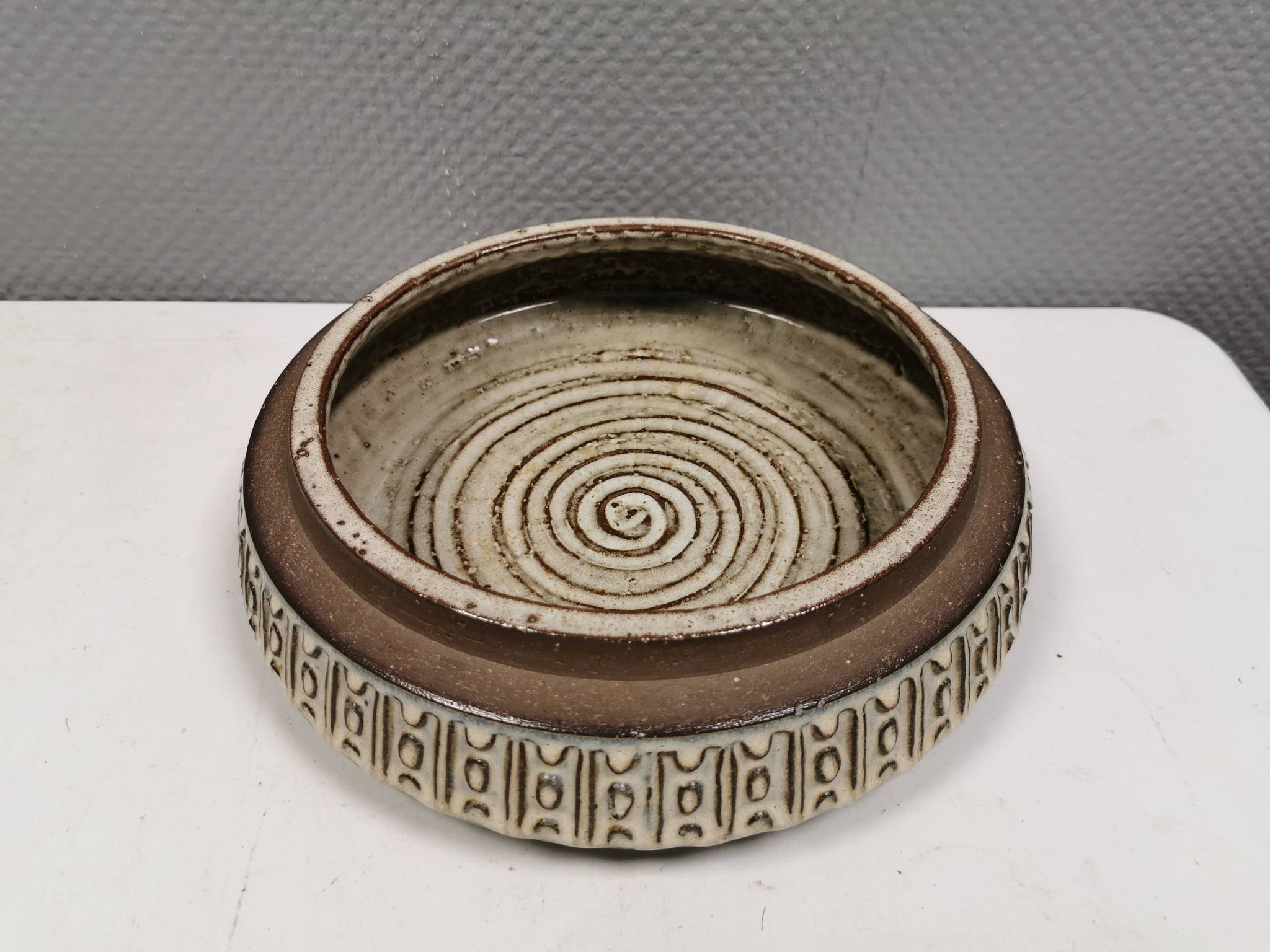 Large dish from Danish Michael Andersen 1970-80s. Stamped (The three fish)
