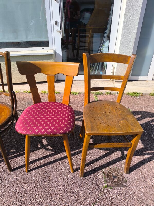 Lot de 6 chaises de bistrot dépareillées bois vintage