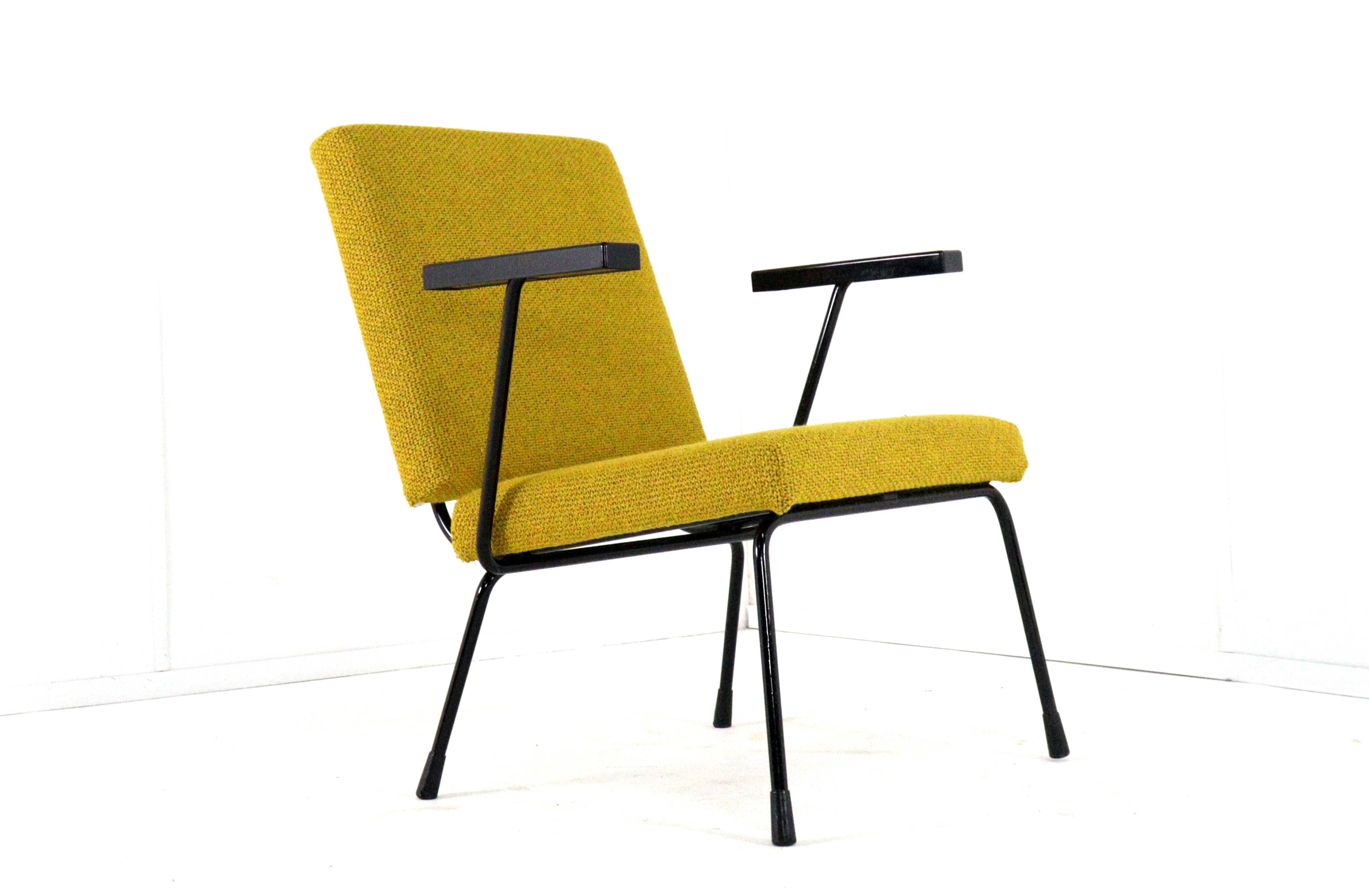 W.H. Rietveld for Gispen armchair model 1401