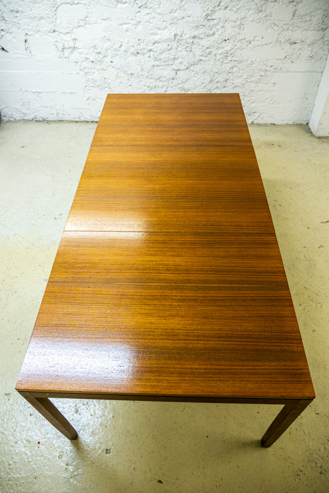 Low extension table in teck Knoll vintage