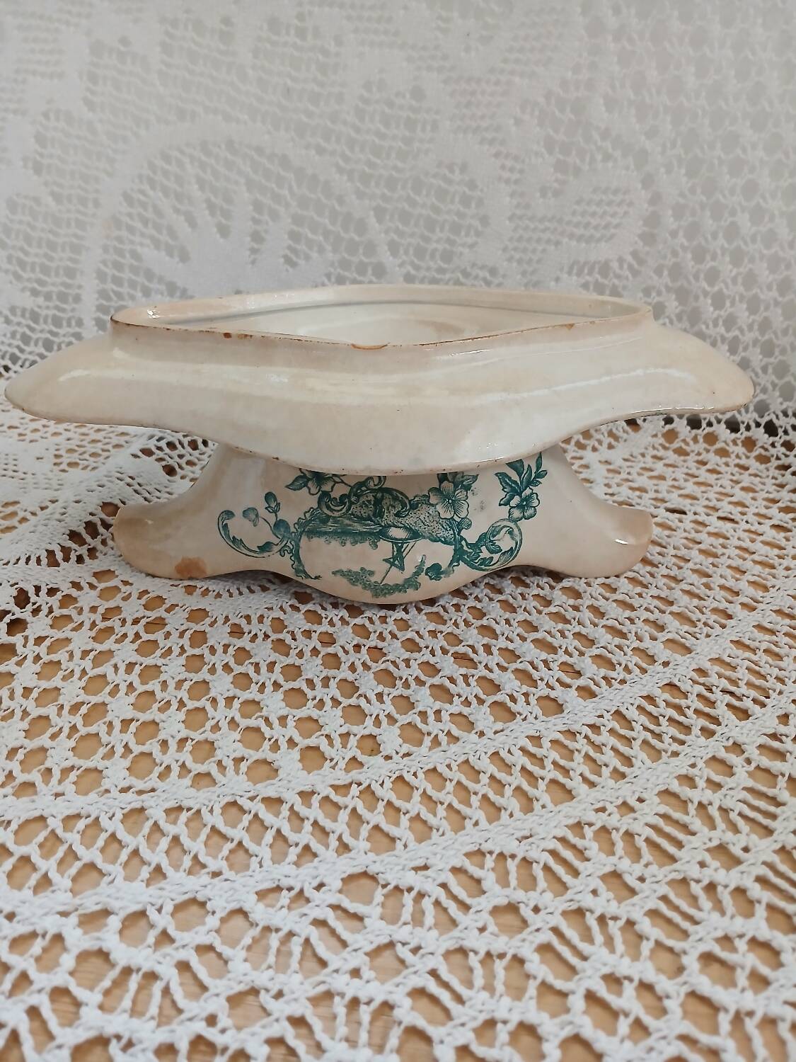 Saucière ancienne en Terre de fer