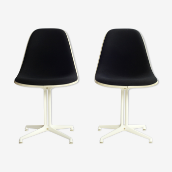 Paire de chaises Eames pied La Fonda pour  Vitra 1970