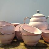 Set of 8 cups and a candy factory