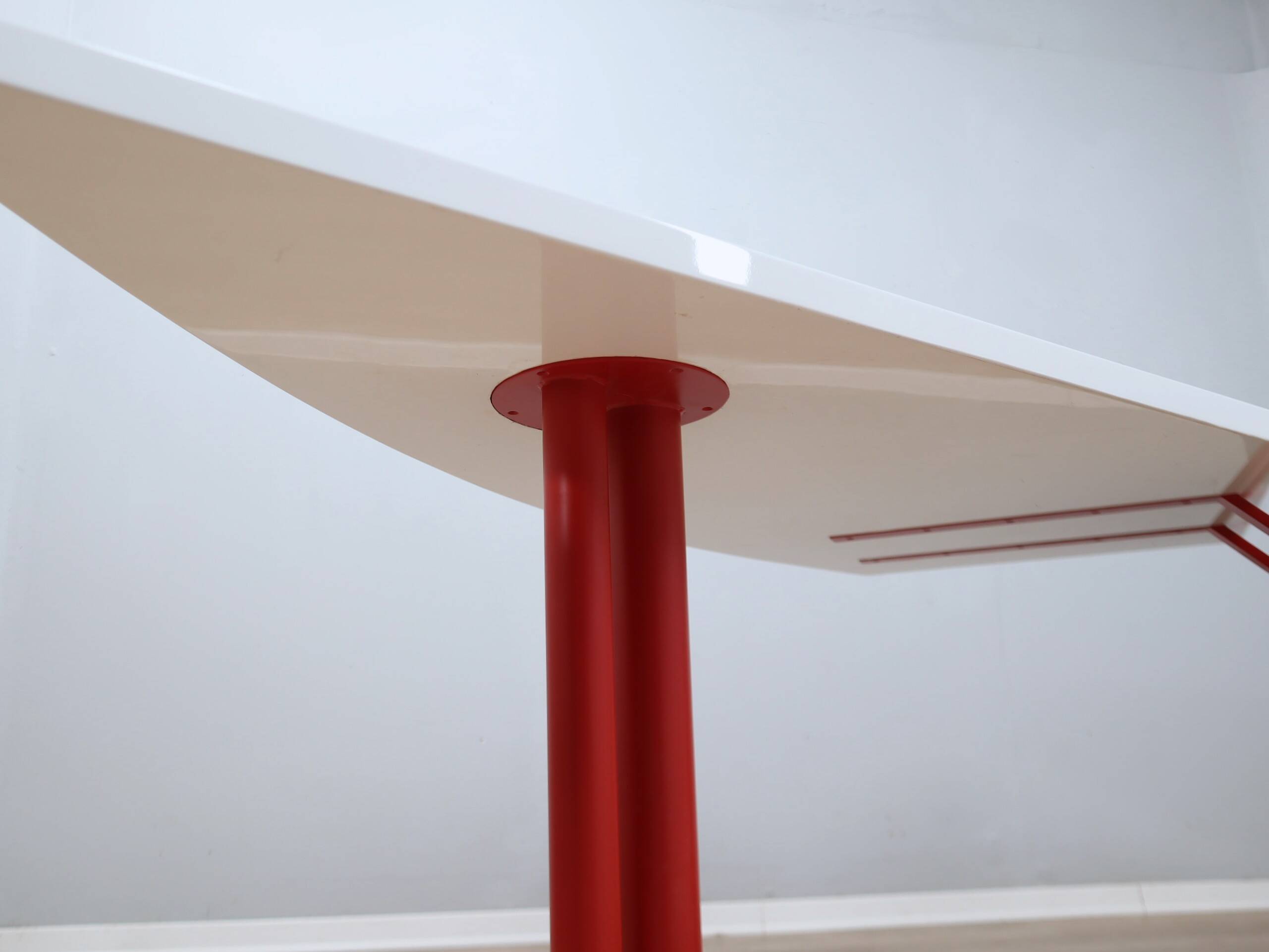 Post-Modern writing desk by Saporiti design Franco Corradini 1980s