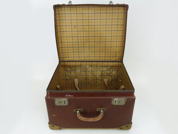 Malle de voyage ancienne en bois carton cuir ou simili. marque voltima. année 40 50