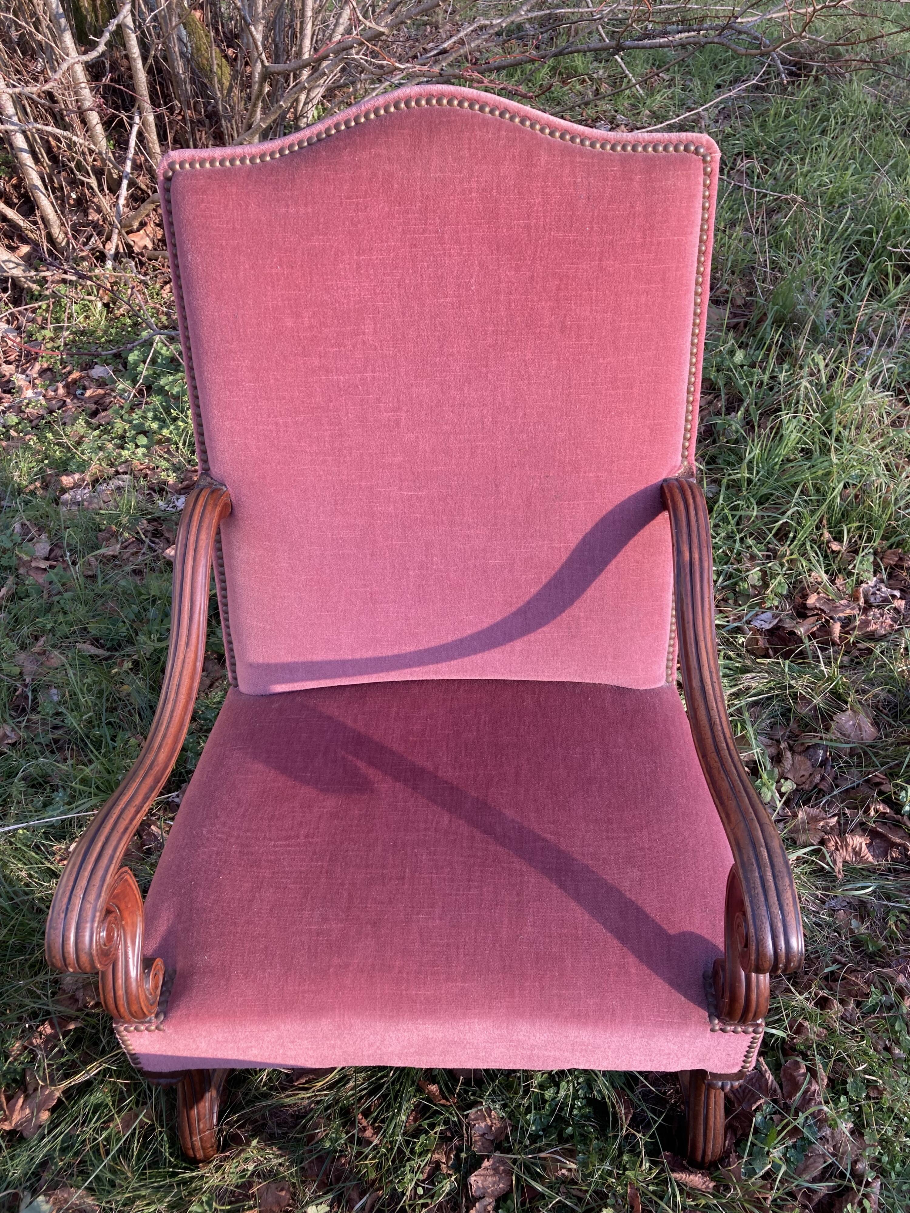 Armchair Voltaire or shepherdess and foot rest in pink velvet Louis XVI