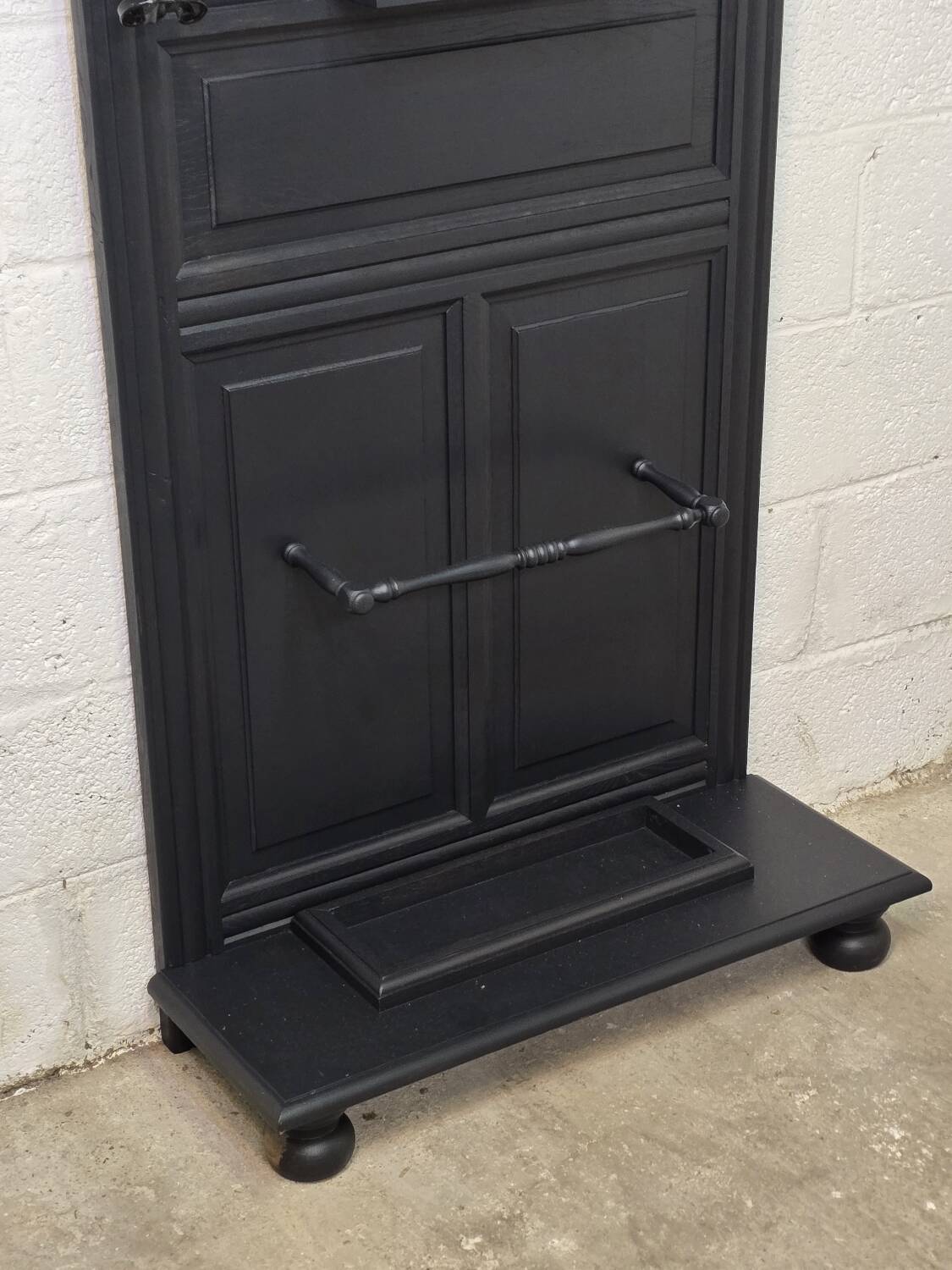 Entrance hall from around 1930 repainted