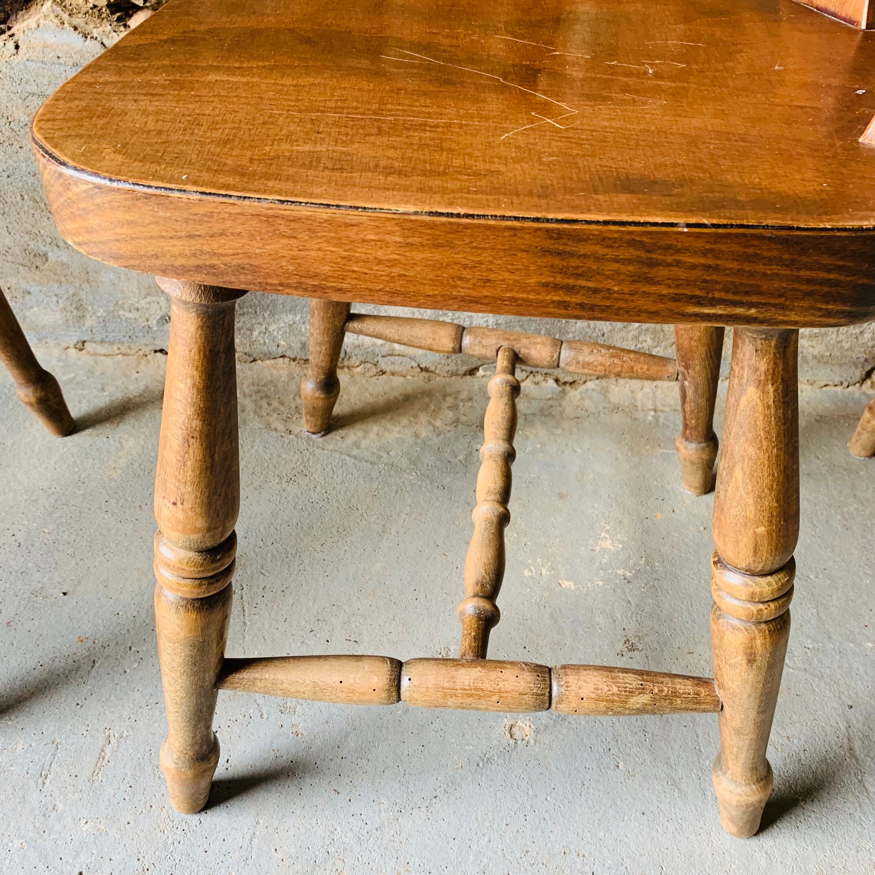 Set of 4 western style chairs