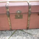 Trunk trunk arched old mail