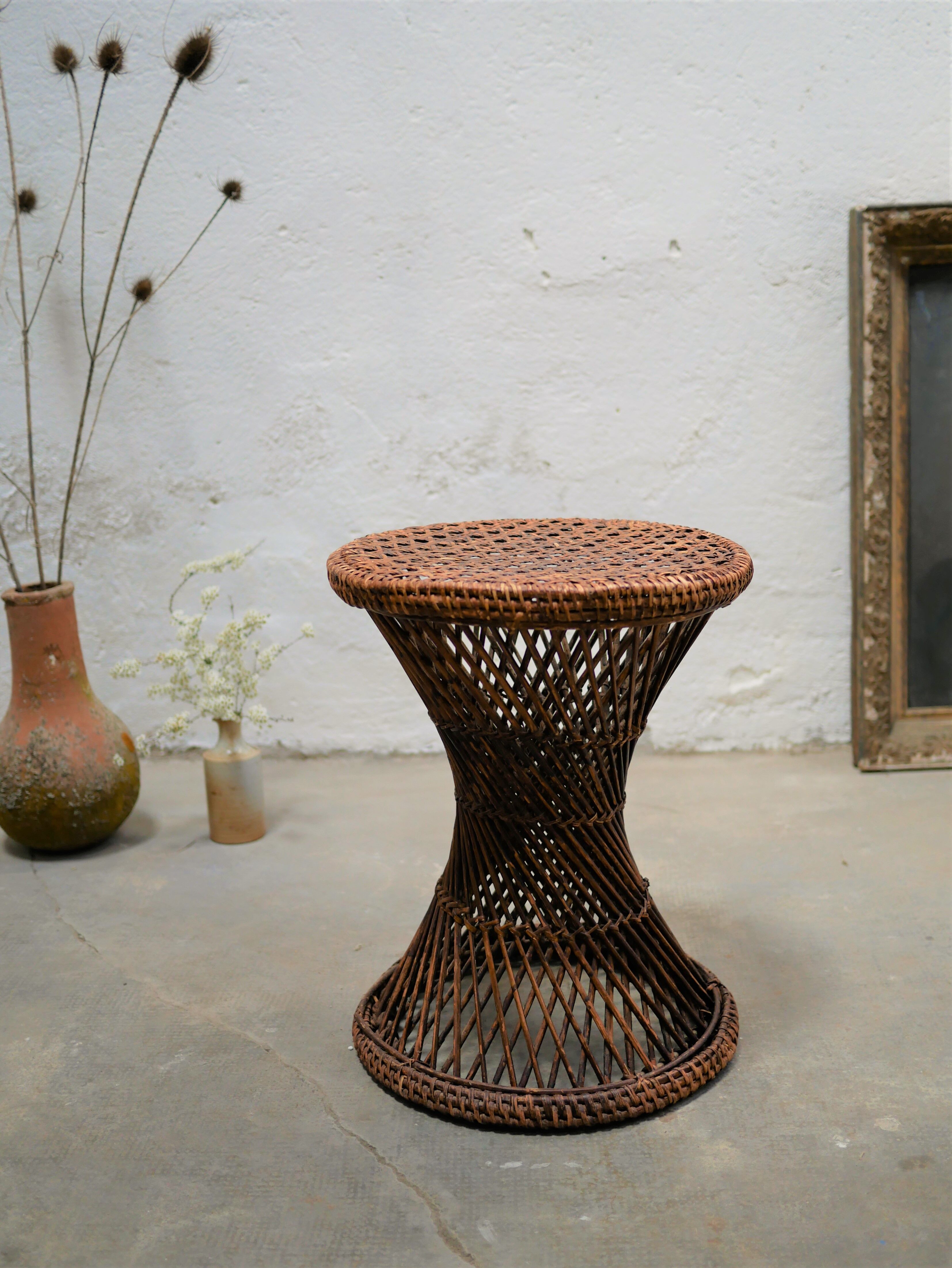 Table d'appoint diabolo vintage en rotin