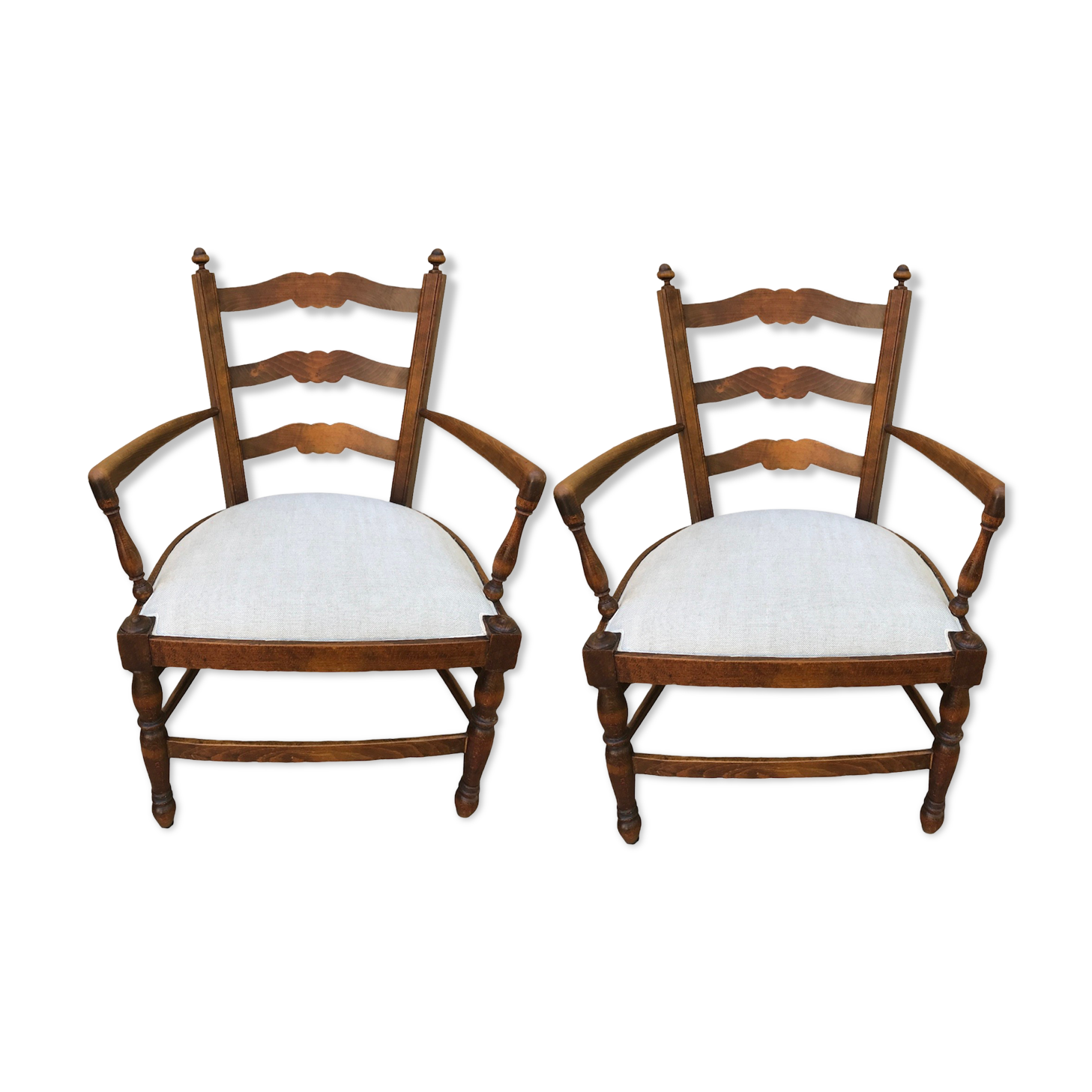 Paire de fauteuils anciens