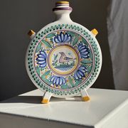 Vintage flat plate in white Modra earthenware, hand-painted.