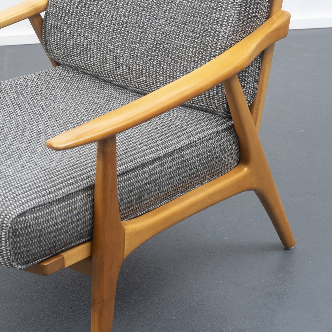 Fauteuil années 50 en merisier restauré, deux disponibles