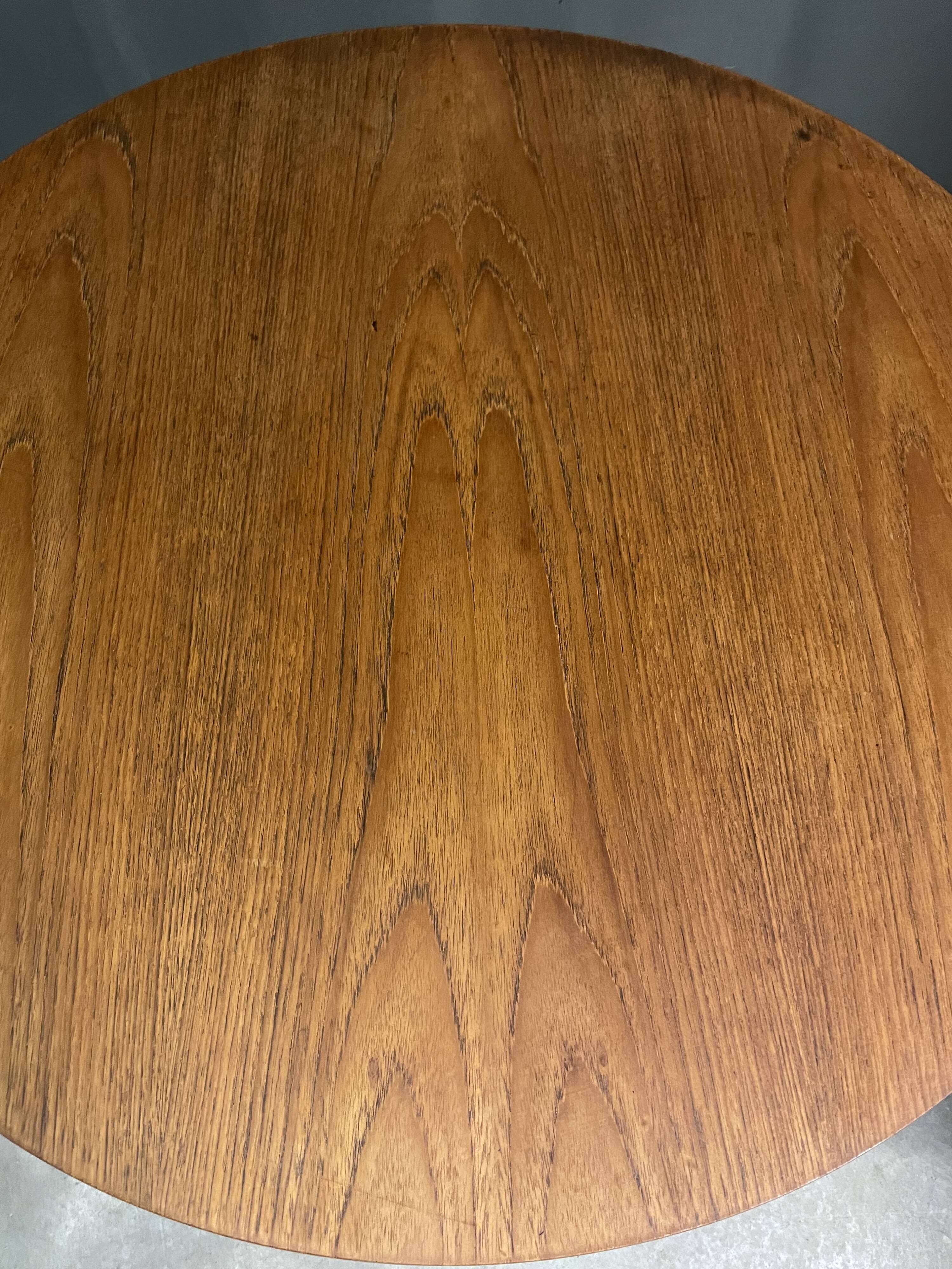 VERY RARE CANNELÉE BASE DINING TABLE BY ARNE JACOBSEN, Fritz Hansen, 1960s