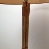 Bamboo lamppost feet tripod
