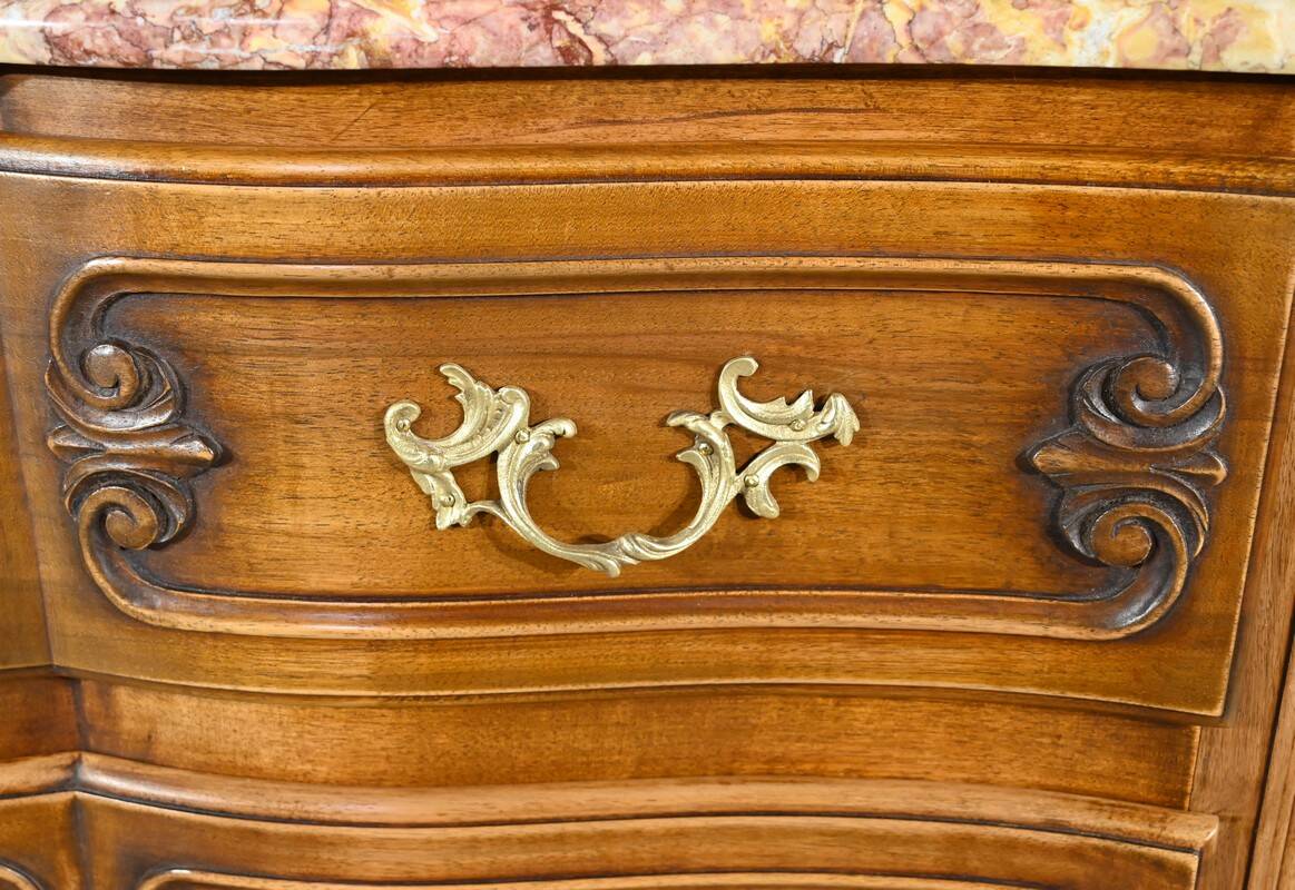 Walnut Sauté Crossbow Commode, Louis XV style – Early 20th century