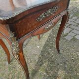 Coiffeuse française en palissandre de style Louis XV marqueterie