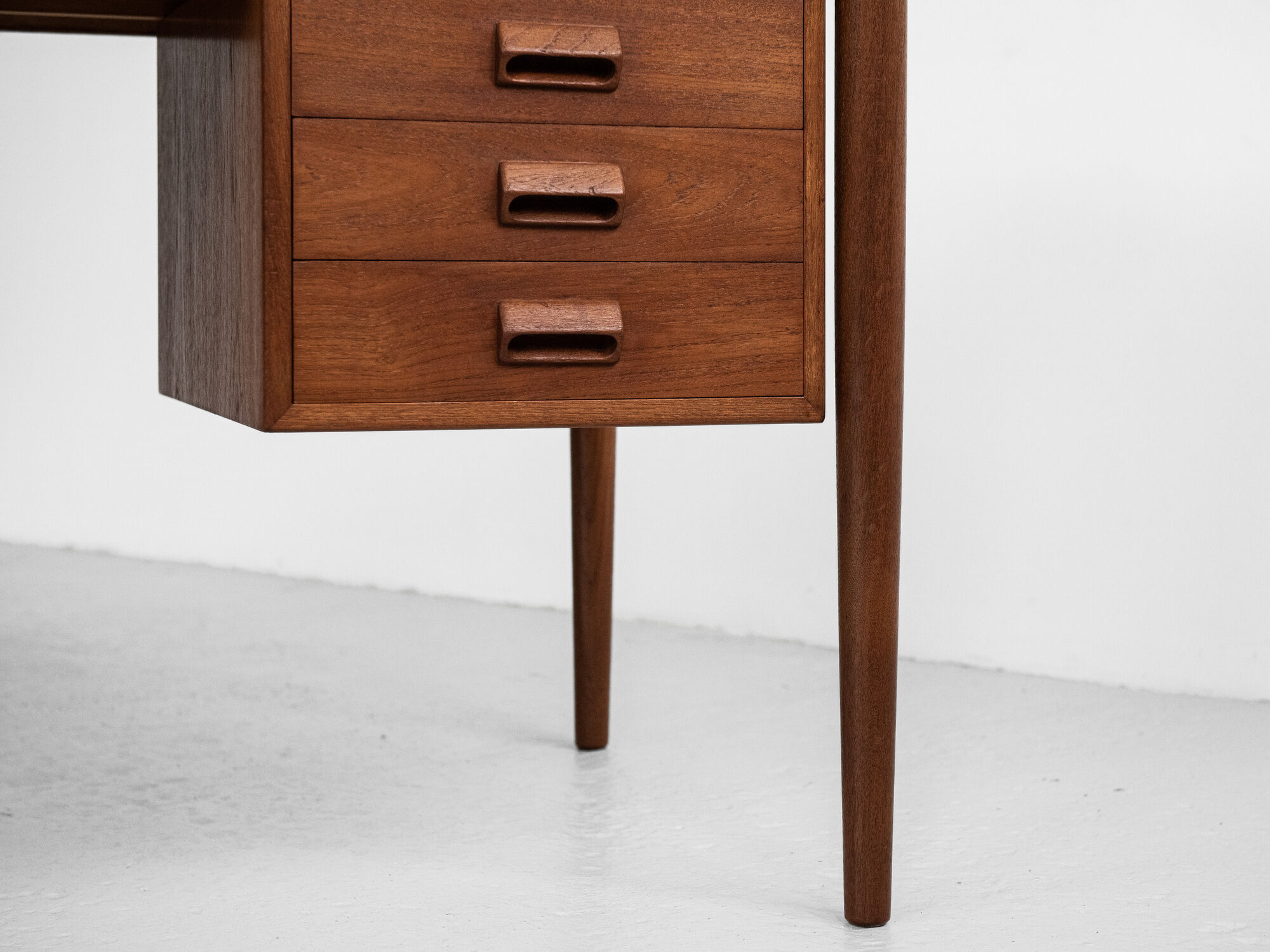 Danish desk in teak by Børge Mogensen for Søborg 1960s